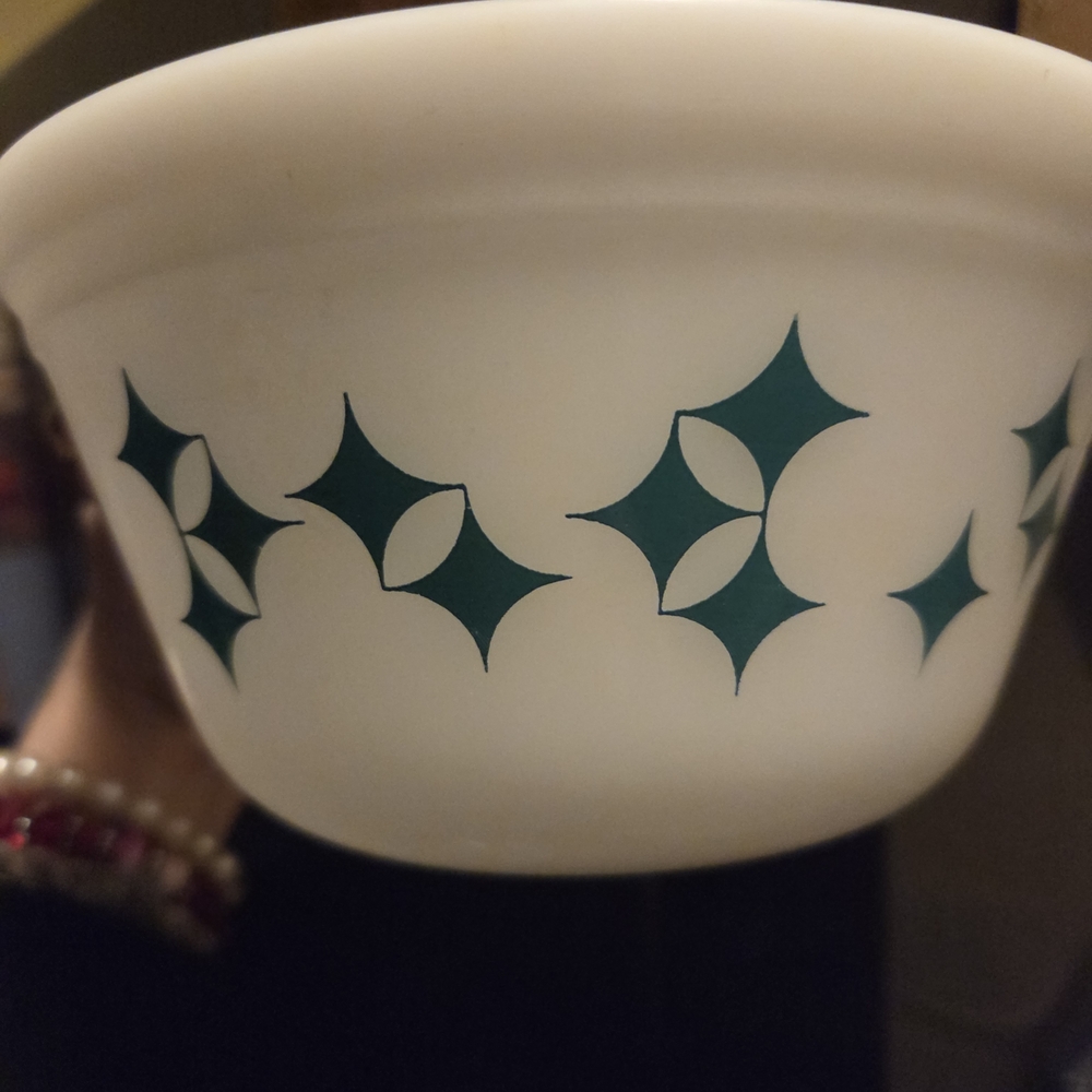1950s Federal Glass Mid Century Modern Atomic Star Burst. Mixing Bowl Rare.